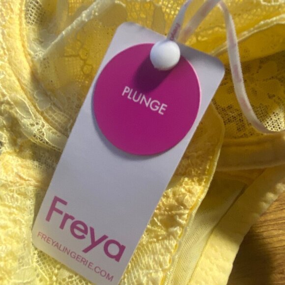 **Freya** Women's Offbeat Underwire Plunge Bra - Picture 3 of 5